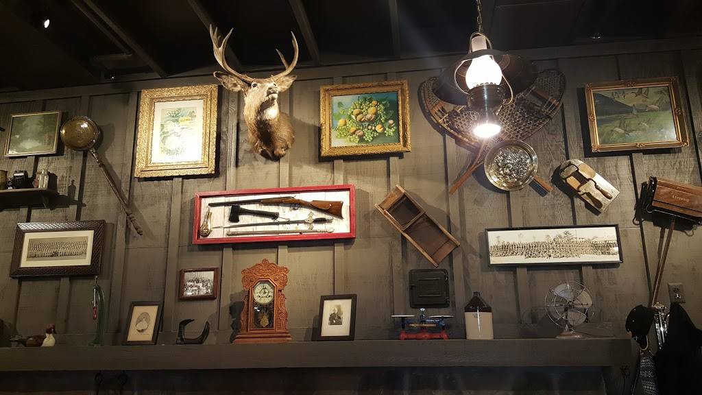 Cracker Barrel Old Country Store | restaurant | 592 18th Ave N, Columbus, MS 39705, USA | 6622437615 OR +1 662-243-7615