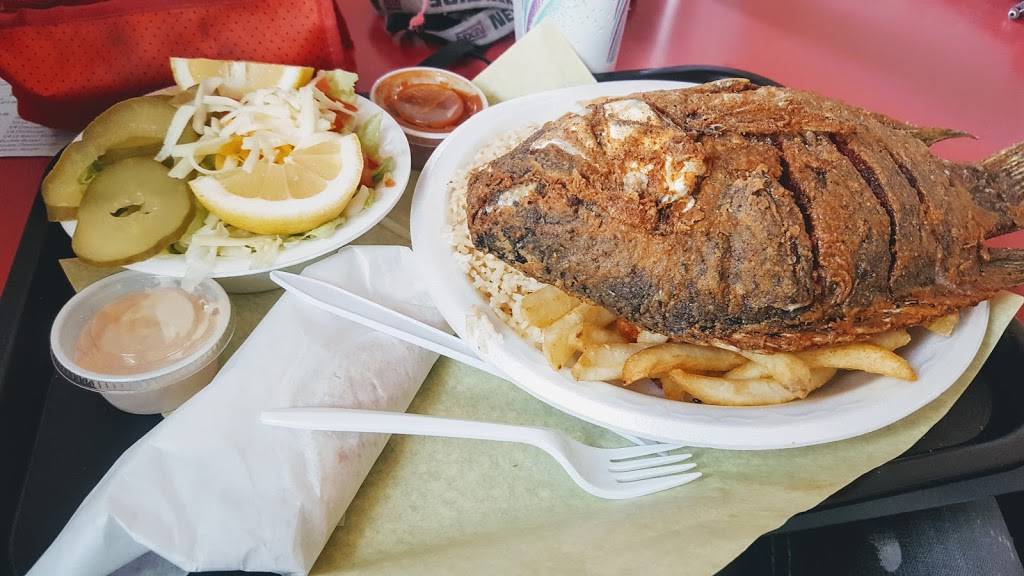 Tams Burgers | restaurant | 4419 Normandie Ave #20, Los Angeles, CA 90037, USA | 3232909821 OR +1 323-290-9821