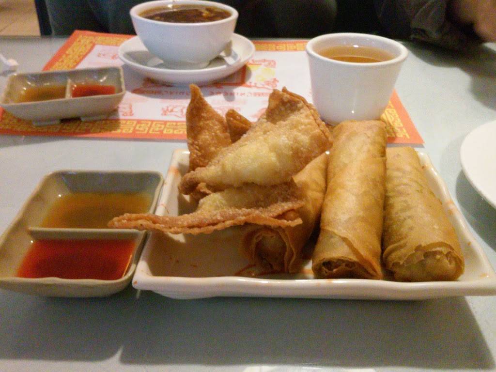 Mandarin Wong Chinese Restaurant | restaurant | 2514, 23758 Lyons Ave, Newhall, CA 91321, USA | 6612595823 OR +1 661-259-5823