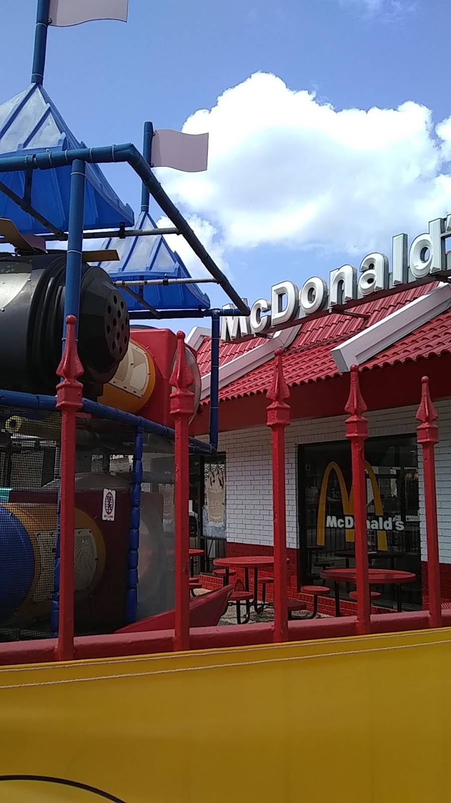 McDonalds | cafe | 303 Homer Rd, Minden, LA 71055, USA | 3183710688 OR +1 318-371-0688