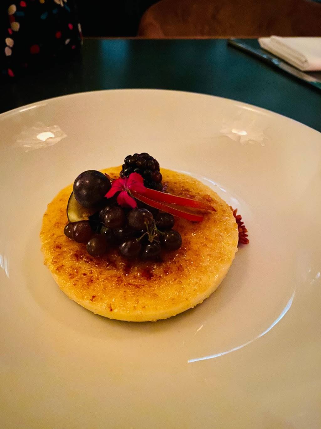 Rochambeau | cafe | 900 Boylston St, Boston, MA 02115, USA | 6172470400 OR +1 617-247-0400