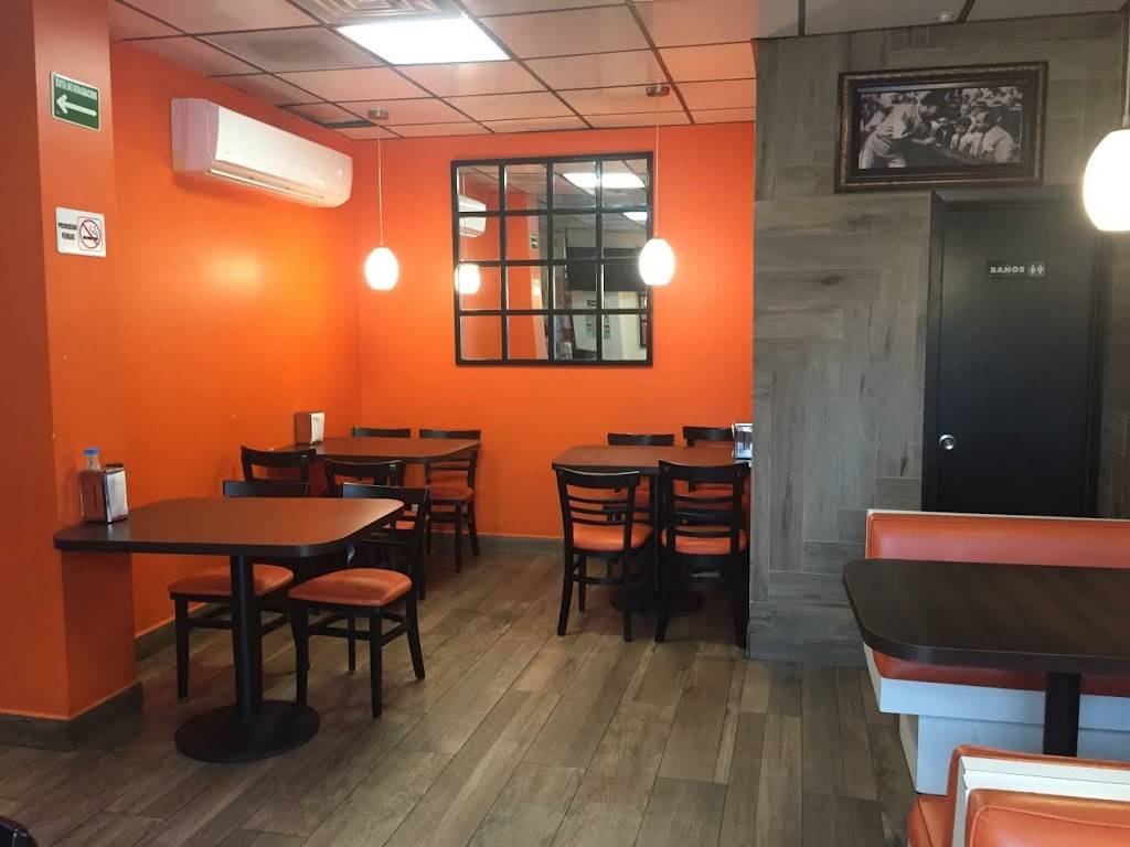 Restaurante Alcapone | restaurant | Av Constitución 414, Zona Centro, 22000 Tijuana, B.C., Mexico | 016646384540 OR +52 664 638 4540