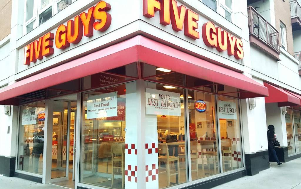 Five Guys | meal takeaway | 6477 N Sheridan Rd, Chicago, IL 60626, USA | 7732629810 OR +1 773-262-9810