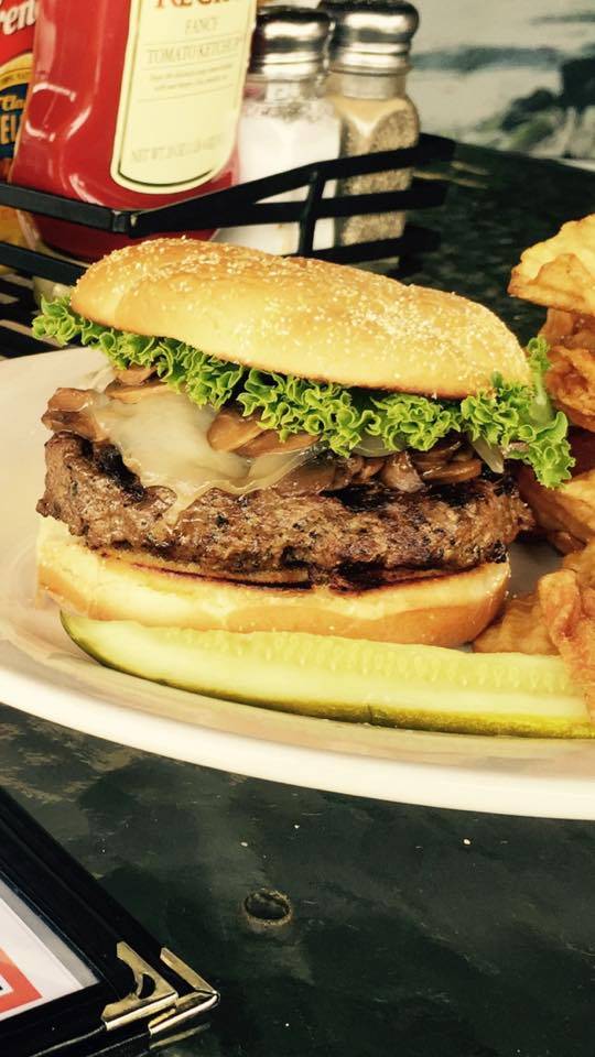 Bungalow Joes Family Grill and Pub. | restaurant | 1637 Midland Trail, Shelbyville, KY 40065, USA | 5026334567 OR +1 502-633-4567