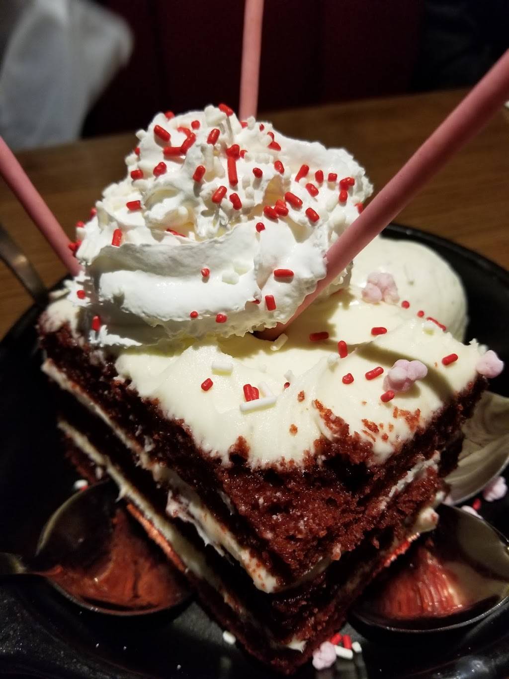 TGI Fridays | restaurant | 12147 Rockville Pike, Rockville, MD 20852, USA | 3012319048 OR +1 301-231-9048