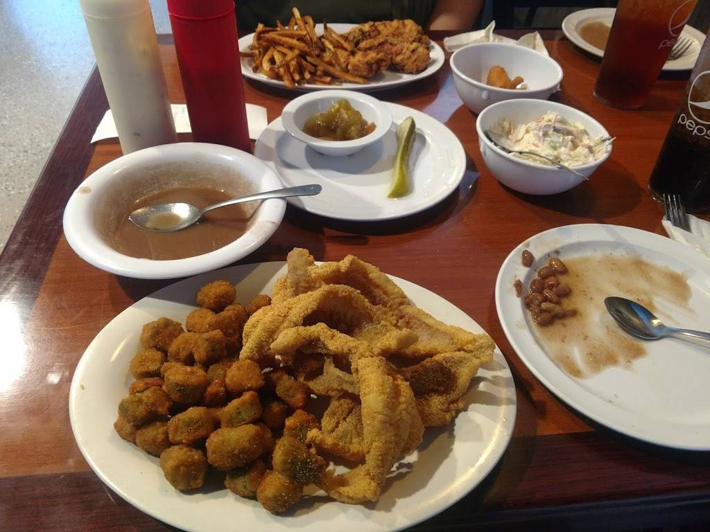 Catfish Kitchen | restaurant | 727 Fayetteville Rd, Van Buren, AR 72956, USA | 4794744100 OR +1 479-474-4100