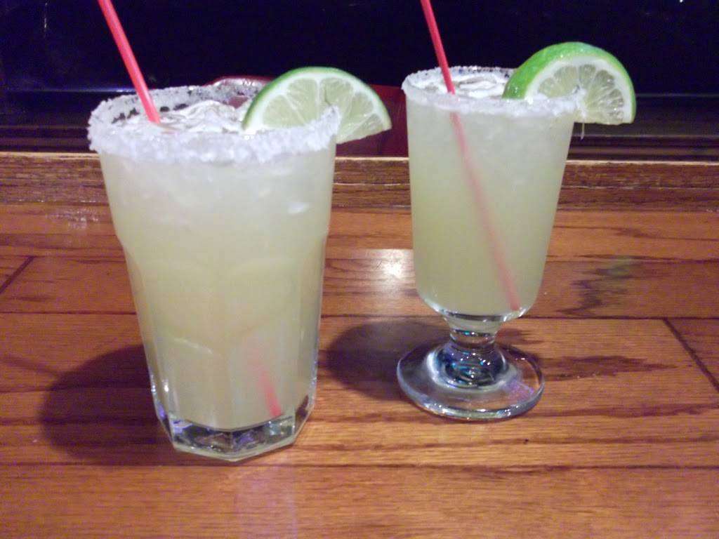 Main Street Station | restaurant | 4005 Main St, McHenry, IL 60050, USA | 8153854110 OR +1 815-385-4110