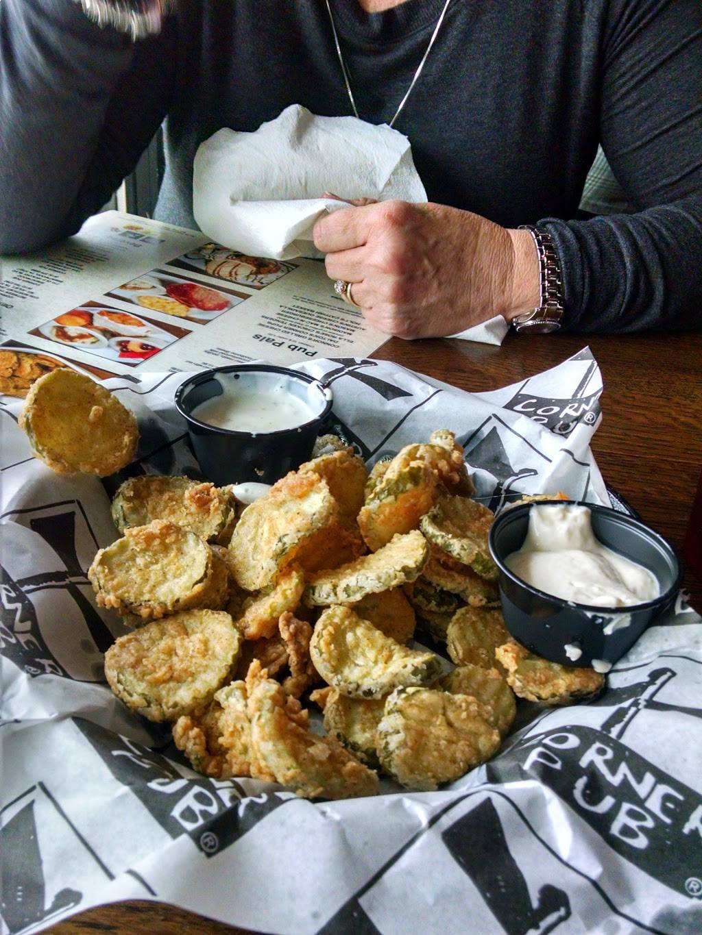 Corner Pub in the Woods | restaurant | 8058 TN-100, Nashville, TN 37221, USA | 6158669919 OR +1 615-866-9919