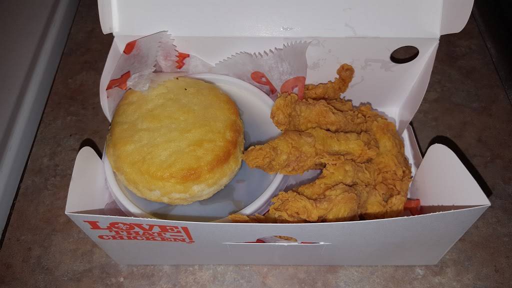 Popeyes Louisiana Kitchen | restaurant | 1615 Cherry St, Toledo, OH 43608, USA | 4199135137 OR +1 419-913-5137