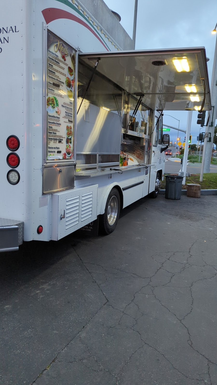 Mexiqueña | restaurant | 776 N Mathilda Ave, Sunnyvale, CA 94085, USA | 4088360129 OR +1 408-836-0129