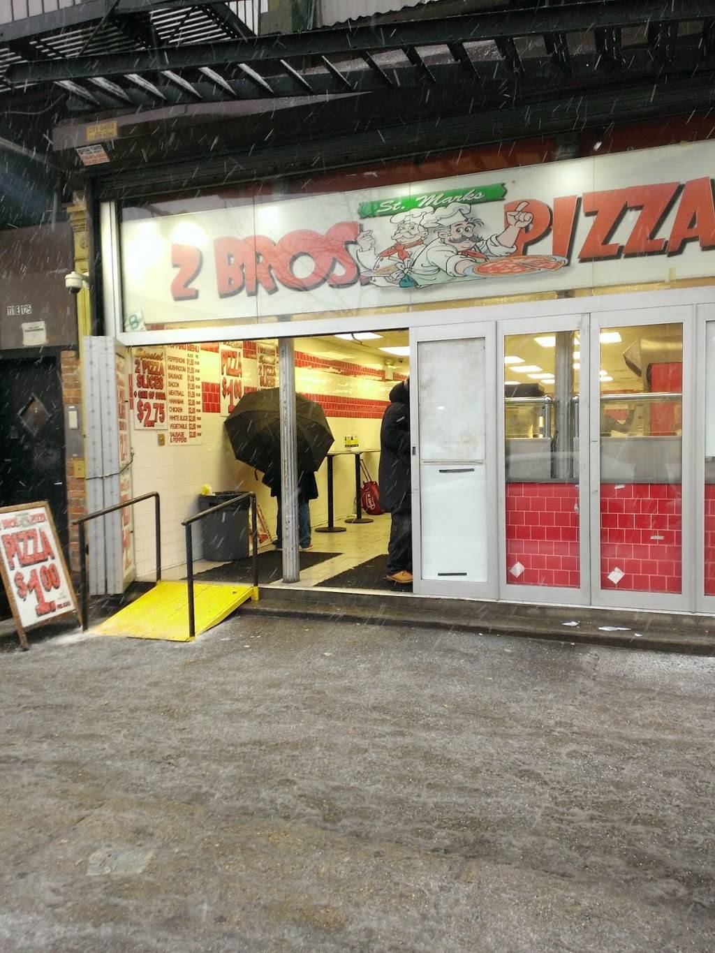 2 Bros Pizza | restaurant | 113 E 125th St, New York, NY 10035, USA | 2122391117 OR +1 212-239-1117
