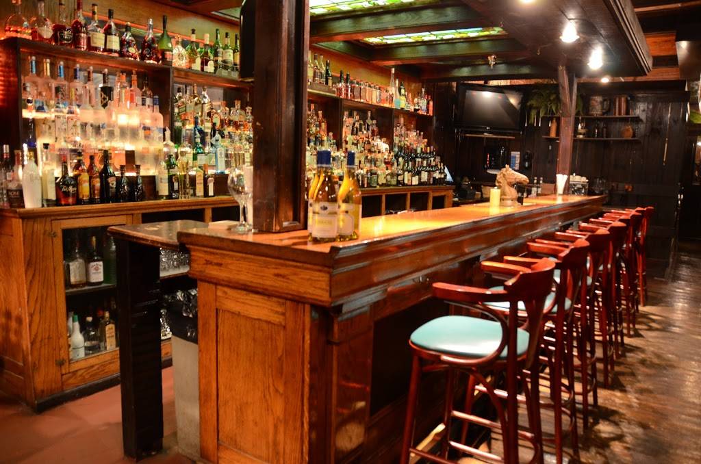 Stables Steakhouse | restaurant | 939 Poplar St, Terre Haute, IN 47807, USA | 8122326677 OR +1 812-232-6677