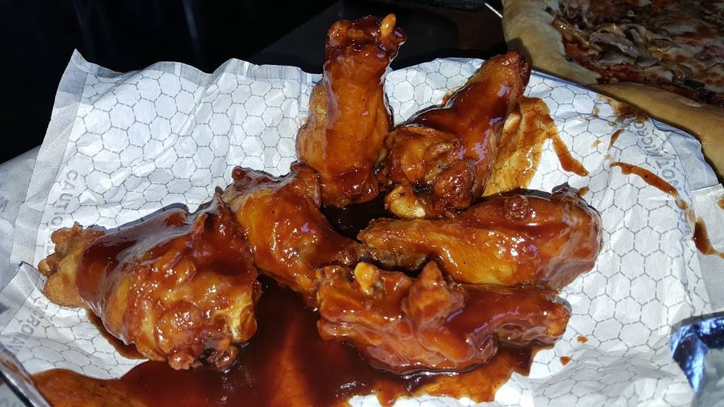 Pizza Hut | restaurant | 1420 N Main St, Rushville, IN 46173, USA | 7659323780 OR +1 765-932-3780