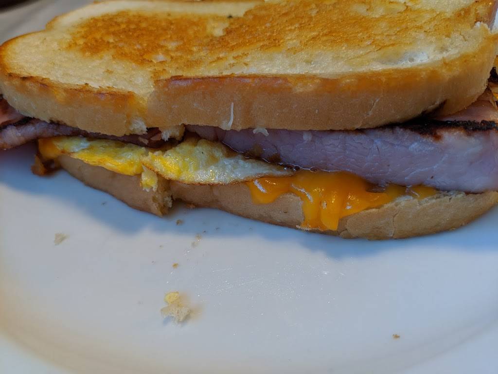 The Log Cabin | restaurant | 64 E Sierra Ave, Portola, CA 96122, USA | 5308329616 OR +1 530-832-9616