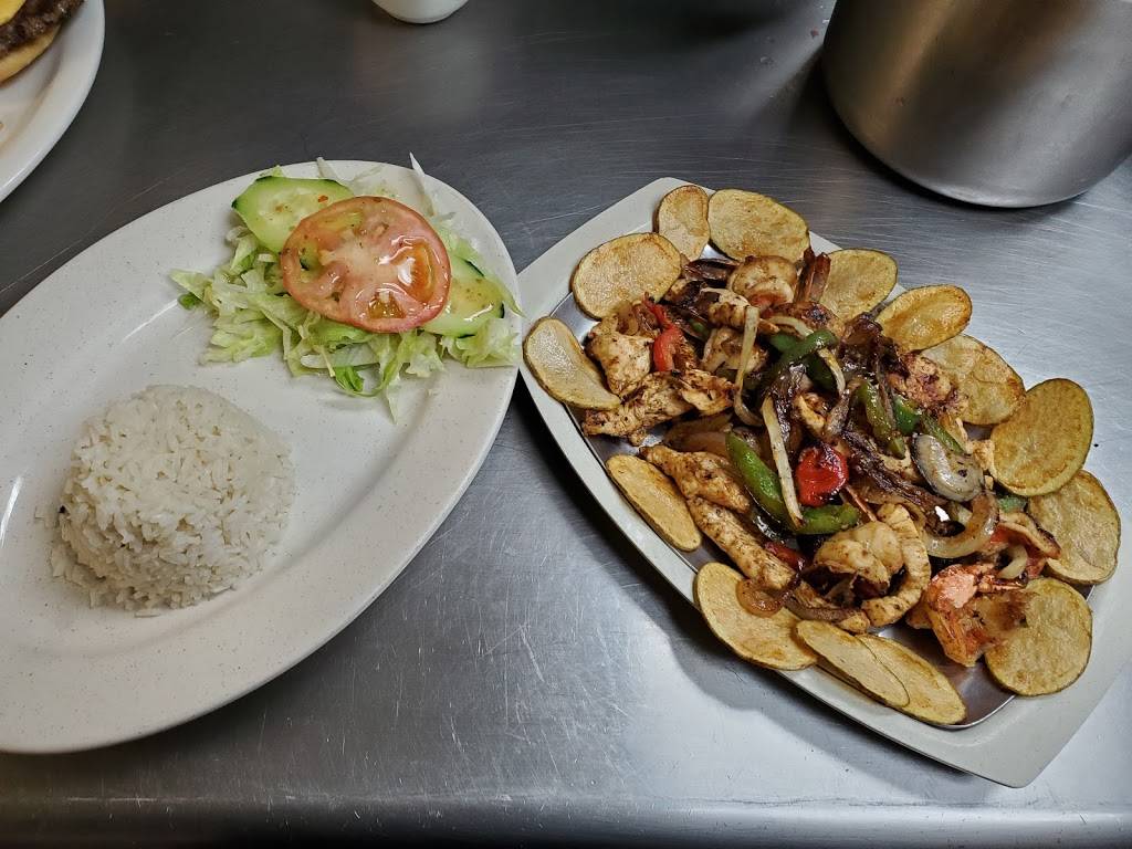 EL REY DE LAS PUPUSAS | restaurant | 1019 Chalkstone Ave, Providence, RI 02908, USA | 4012746266 OR +1 401-274-6266