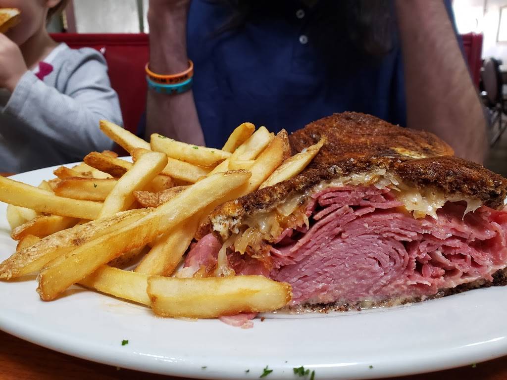 Paola Eatery | restaurant | 110 W Peoria St, Paola, KS 66071, USA | 9132711722 OR +1 913-271-1722