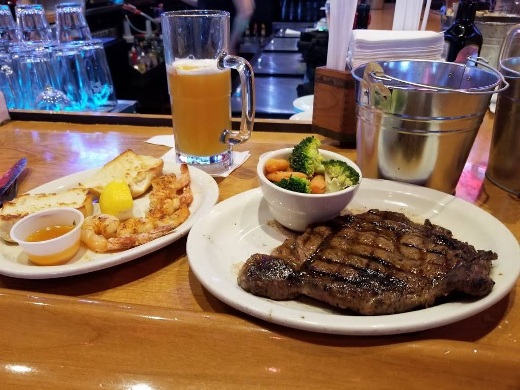 Texas Roadhouse | restaurant | 375 Rivers Edge Dr, Milford, OH 45150, USA | 5138319700 OR +1 513-831-9700