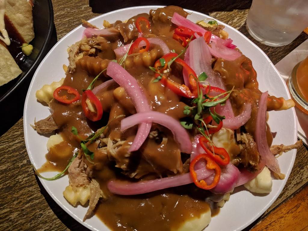 Trader Sams Enchanted Tiki Bar | restaurant | 1150 Magic Way, Anaheim, CA 92802, USA | 7147813463 OR +1 714-781-3463