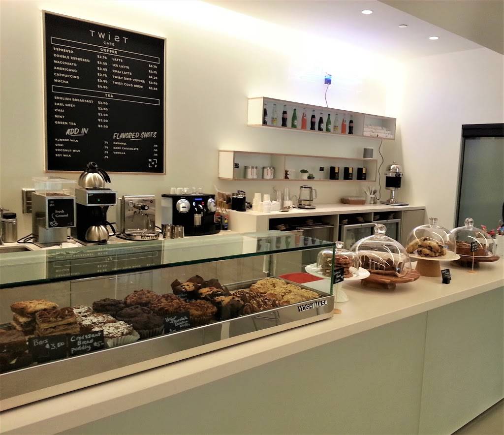 Twist Eatery | cafe | 344 South La Brea Ave, Los Angeles, CA 90036, USA | 3239389478 OR +1 323-938-9478