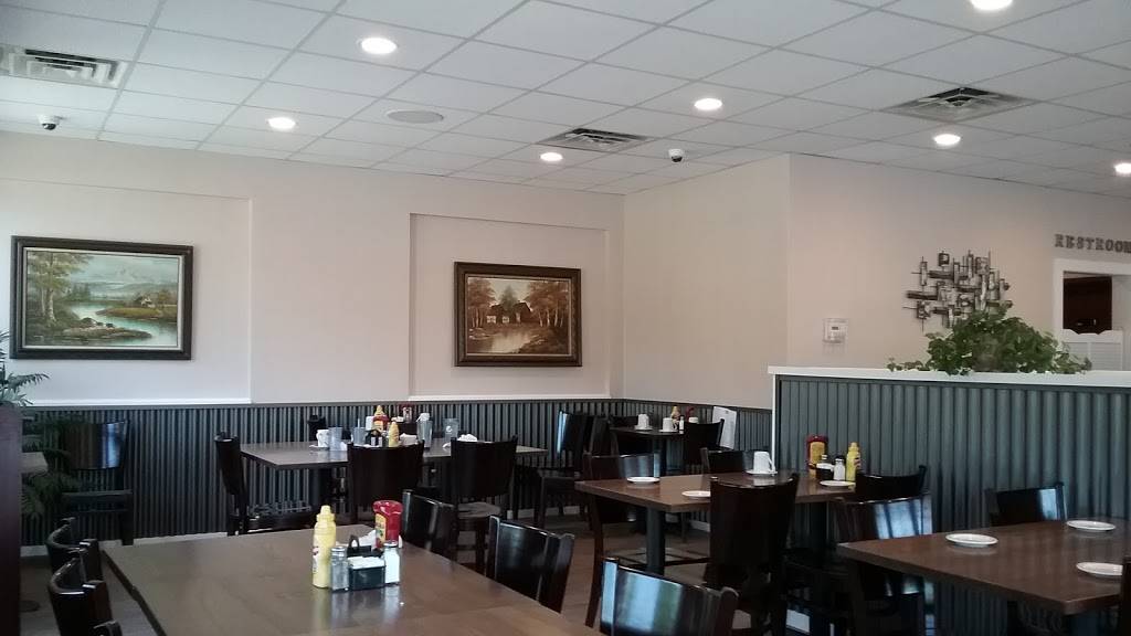 Nicos Homestyle | restaurant | 751 S Durkin Dr, Springfield, IL 62704, USA | 2179938800 OR +1 217-993-8800