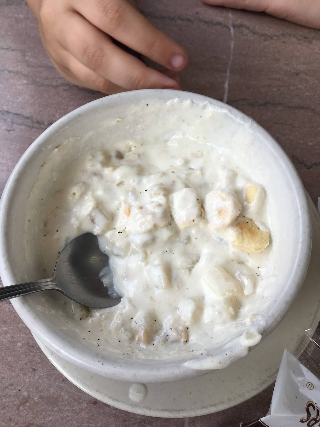 Pegs Diner | restaurant | 87 Church St, Whitinsville, MA 01588, USA | 5082340170 OR +1 508-234-0170