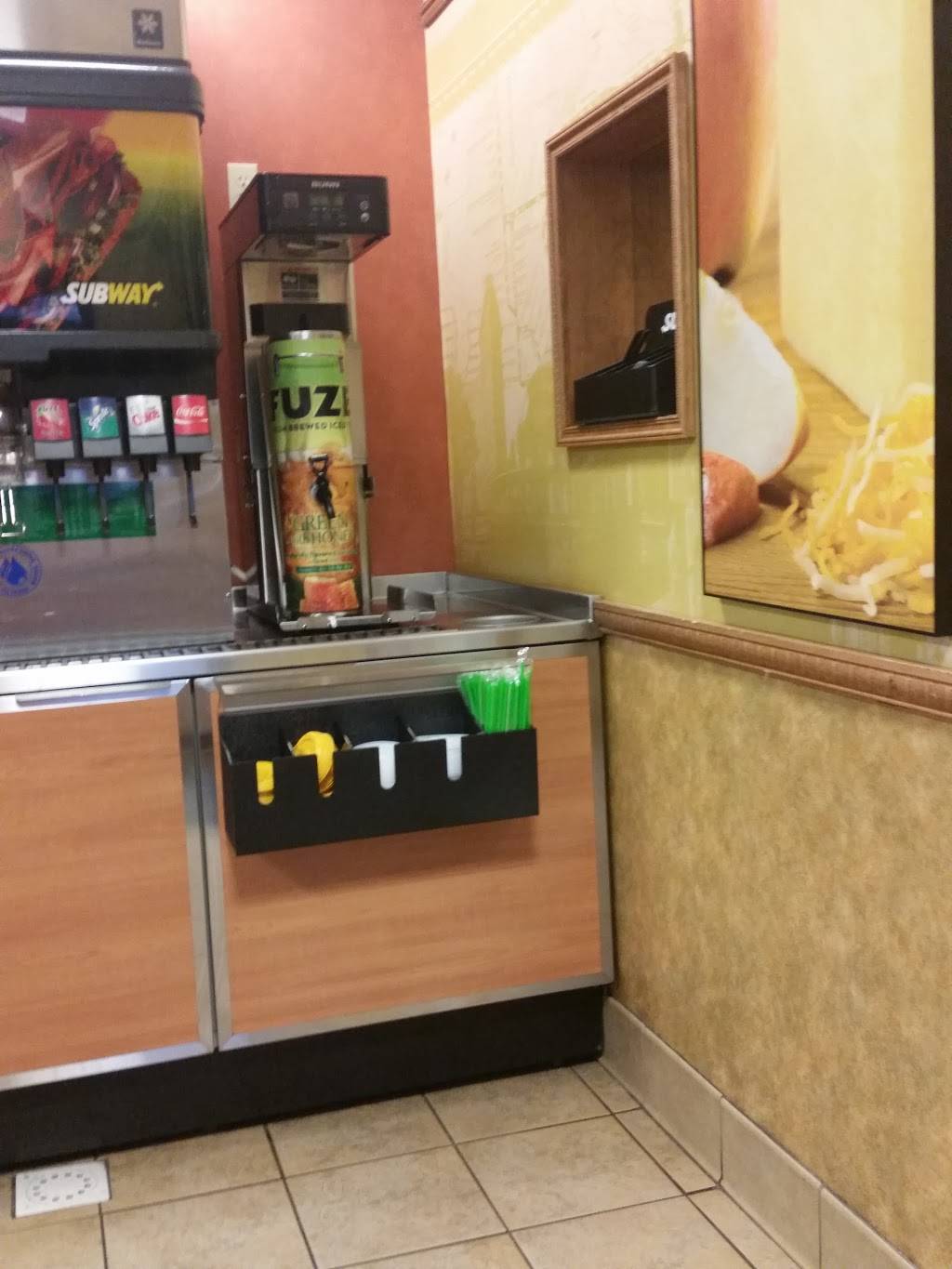 Subway Restaurants | restaurant | 60 S Mountain Blvd, Mountain Top, PA 18707, USA | 5704746304 OR +1 570-474-6304