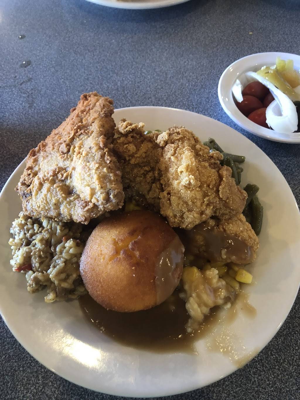 Sweet Sues Restaurant | restaurant | 3350 S SW Loop 323, Tyler, TX 75701, USA | 9035815464 OR +1 903-581-5464