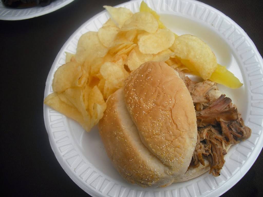 The Rib House | restaurant | 87 N Kinzer Rd, Kinzers, PA 17535, USA | 6102031272 OR +1 610-203-1272