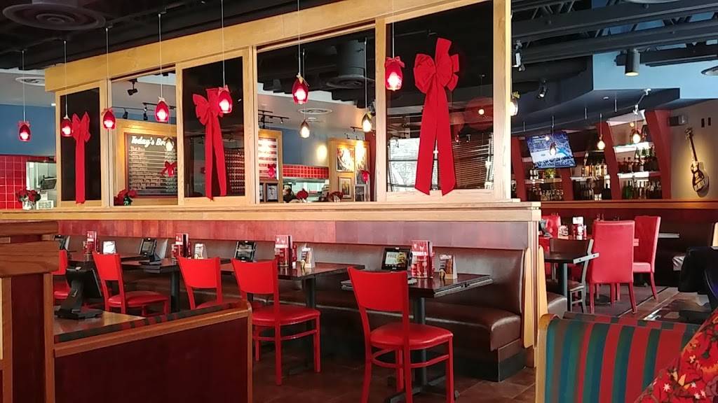Red Robin Gourmet Burgers and Brews | restaurant | 1 Halfmoon Crossing, Clifton Park, NY 12065, USA | 5183481536 OR +1 518-348-1536