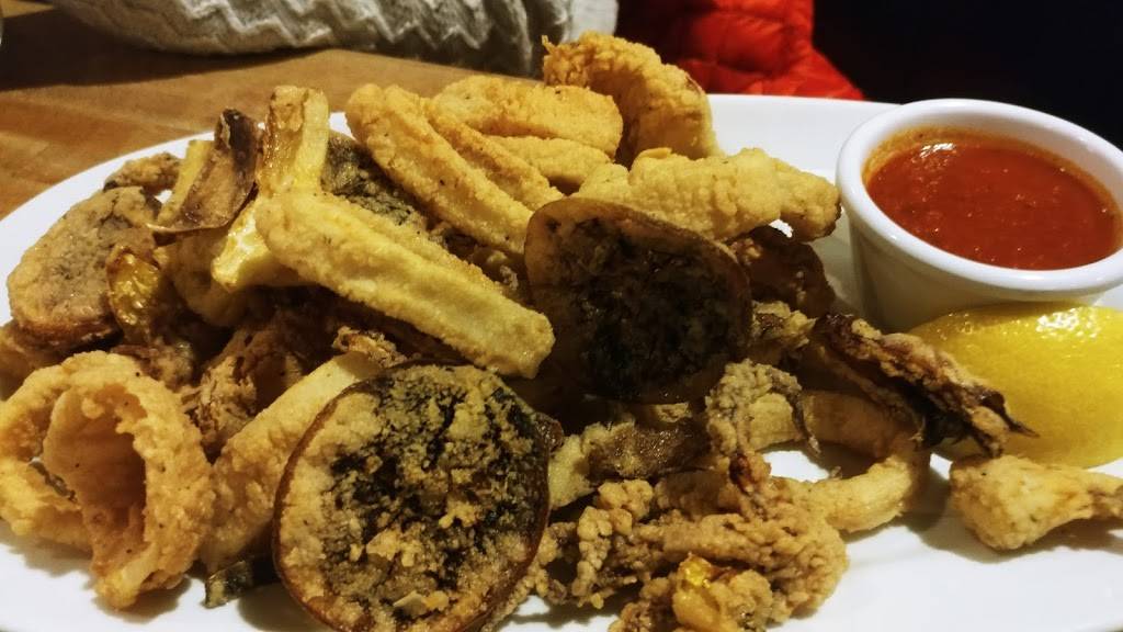 Giordanos | restaurant | 930 N Meacham Rd, Schaumburg, IL 60173, USA | 8479865211 OR +1 847-986-5211