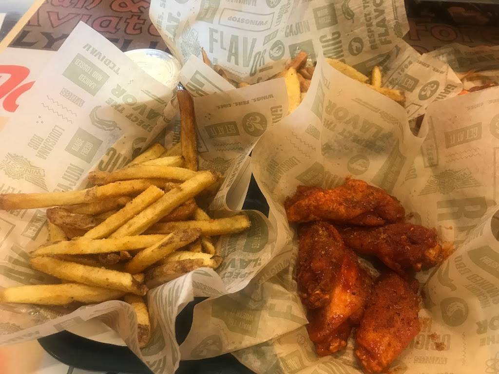 Wingstop | restaurant | 5309 W 10th St, Indianapolis, IN 46224, USA | 3176897867 OR +1 317-689-7867
