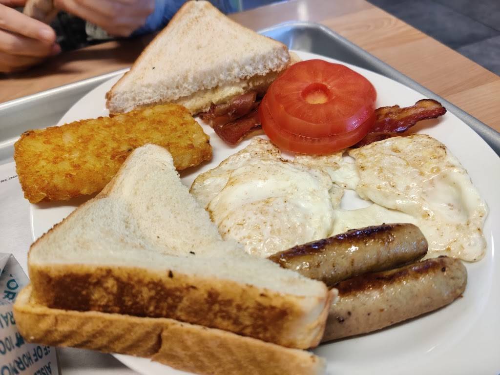 A&W Canada | restaurant | 10909 Yonge St, Richmond Hill, ON L4C 3E3, Canada | 9058839915 OR +1 905-883-9915