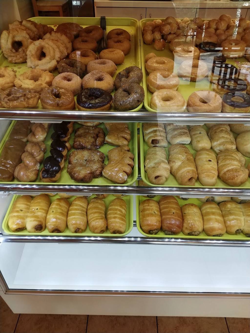 Home Cut Donuts | restaurant | 8420 S Sam Houston Pkwy W Suite #120, Houston, TX 77085, USA | 7139226366 OR +1 713-922-6366
