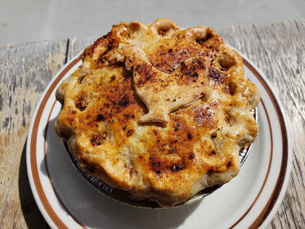 Bettys Pie Whole Saloon | restaurant | 114 N El Camino Real, Encinitas, CA 92024, USA | 7602306781 OR +1 760-230-6781