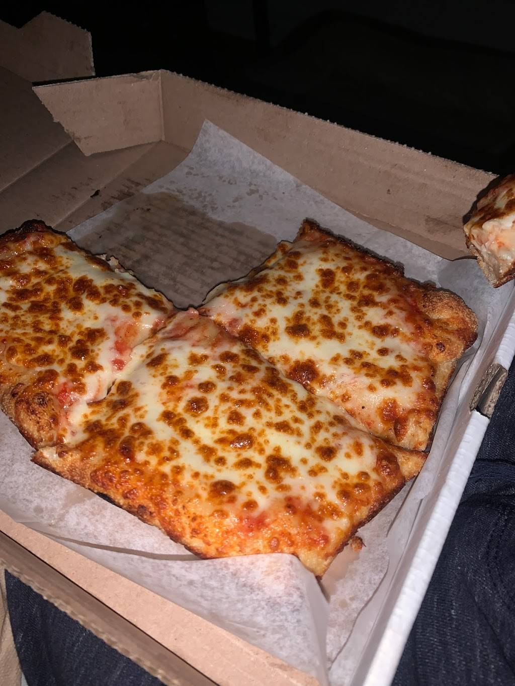 LITTLE CHEERS | restaurant | 57-25 Roosevelt Ave, Queens, NY 11377, USA | 7184240005 OR +1 718-424-0005