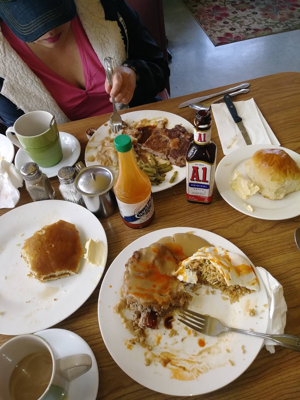 Golden Star Cafe | restaurant | 1400 Macdonald Ave, Richmond, CA 94801, USA | 5102340573 OR +1 510-234-0573