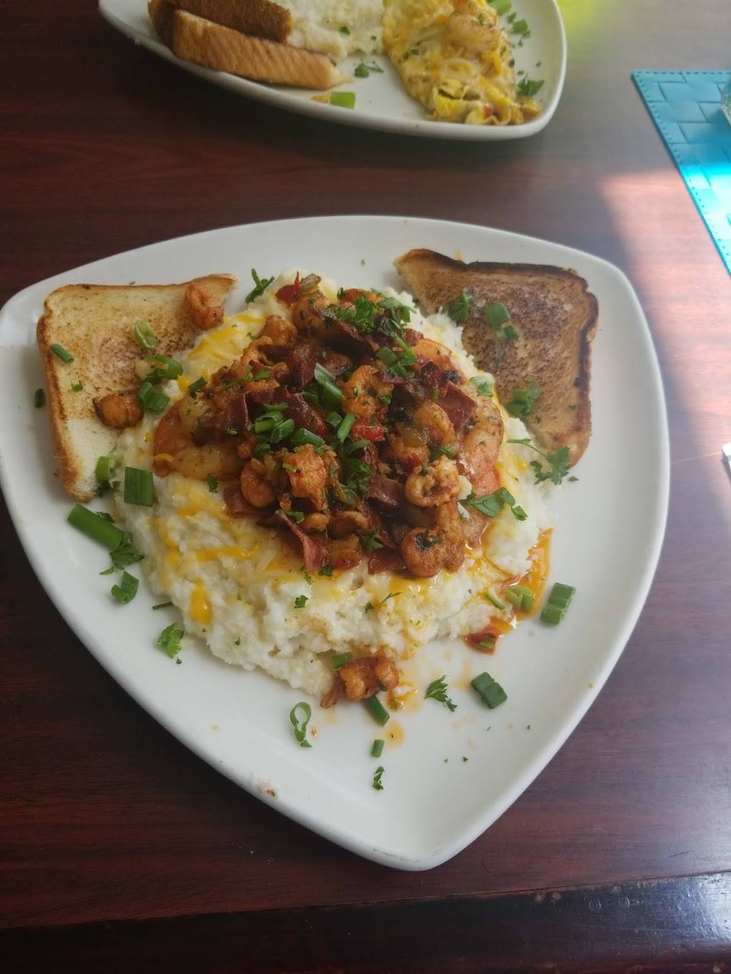 Tasty Pleasures | restaurant | 6638 Bancroft Ave, Oakland, CA 94605, USA | 5109575520 OR +1 510-957-5520