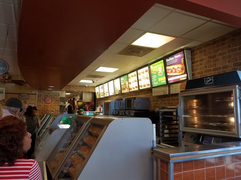 Subway | meal takeaway | 2245 E Irvington Rd Suite 120, Tucson, AZ 85714, USA | 5204348127 OR +1 520-434-8127