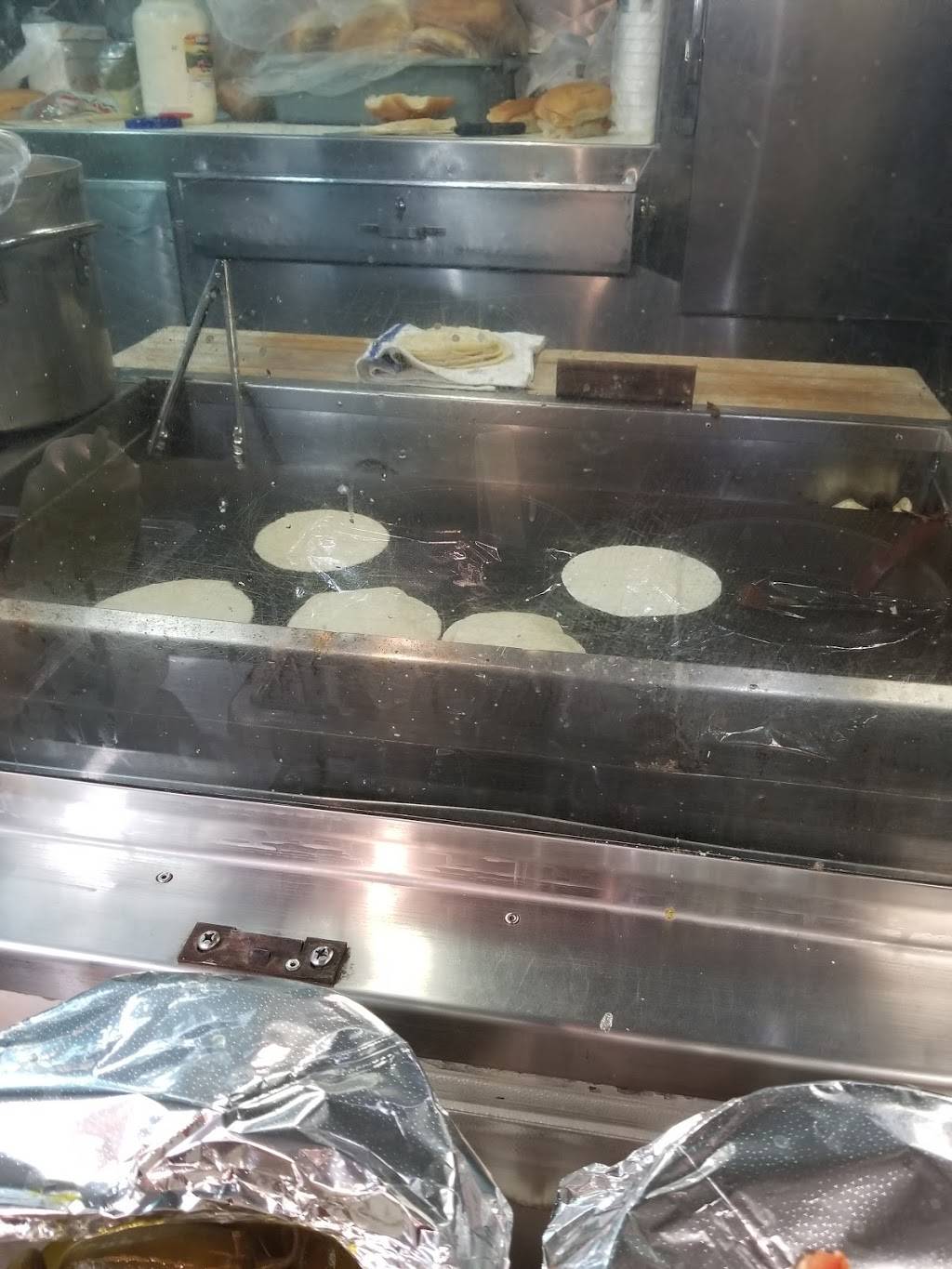 Leos Tacos Truck | restaurant | 4312 N Eagle Rock Blvd, Los Angeles, CA 90041, USA | 8182525555 OR +1 818-252-5555