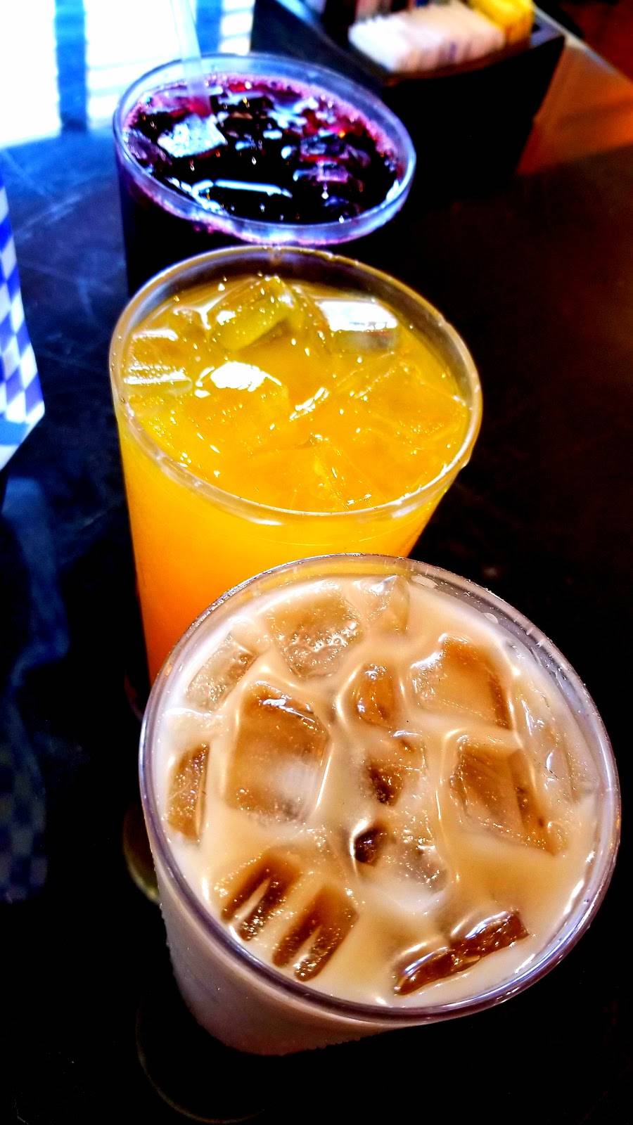 Sonsonate Grill | restaurant | 5011 S Western Ave, Los Angeles, CA 90062, USA | 3232967470 OR +1 323-296-7470