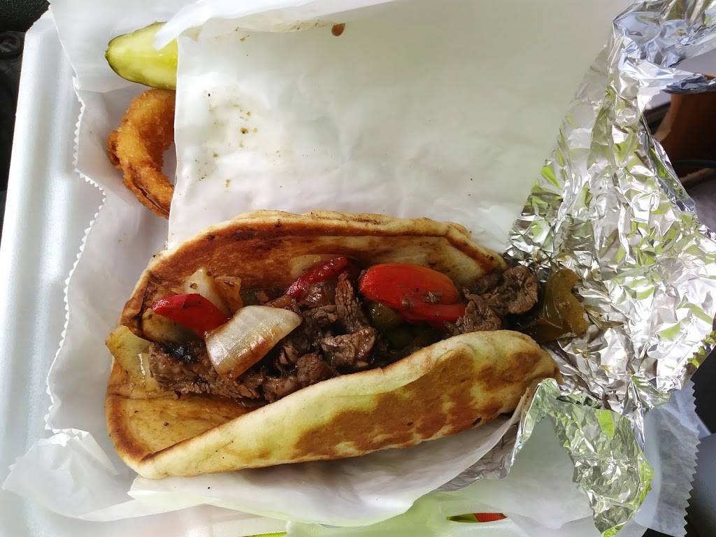 Central Street Pizzeria & Grille | restaurant | 37 Dykeman Way, Stoughton, MA 02072, USA | 7813443199 OR +1 781-344-3199