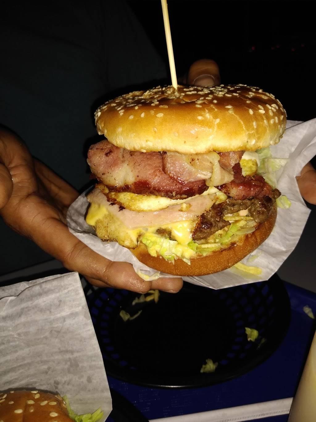 Beta burger fl | restaurant | 6896 Hoffner Ave, Orlando, FL 32822, USA | 4072237331 OR +1 407-223-7331