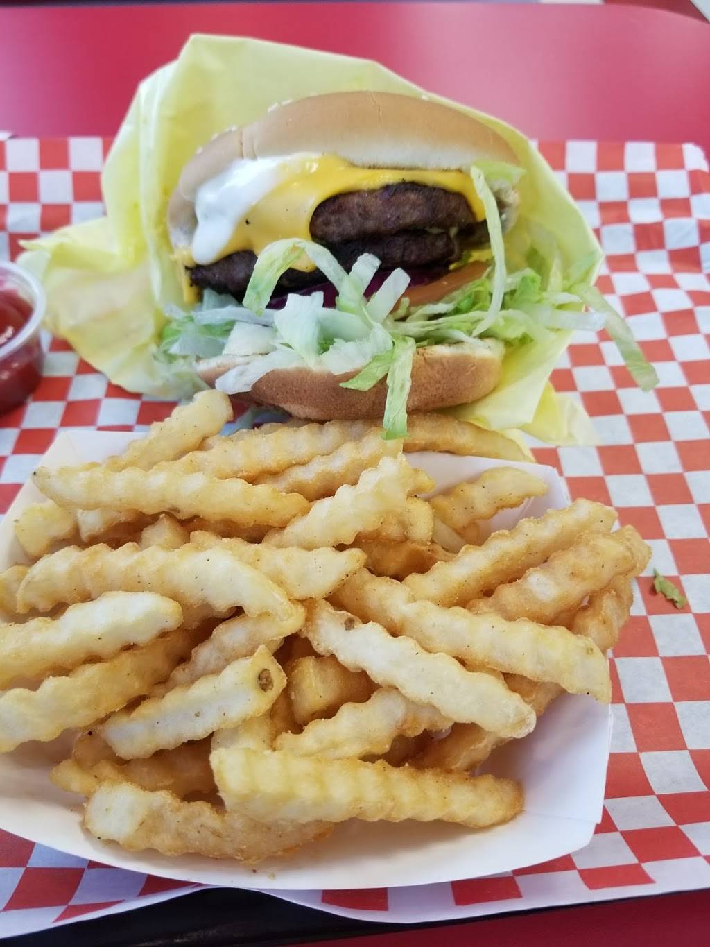 Flame it Burger | restaurant | 4145 N Chestnut Diagonal, Fresno, CA 93727, USA | 5593461797 OR +1 559-346-1797