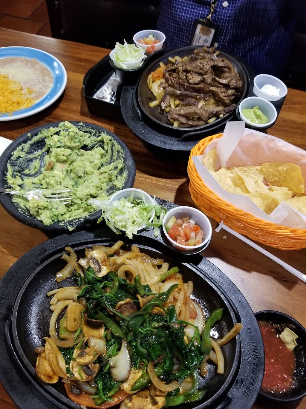 Marias Mexican Restaurant | restaurant | 2813 W Walnut St, Rogers, AR 72756, USA | 4799869276 OR +1 479-986-9276