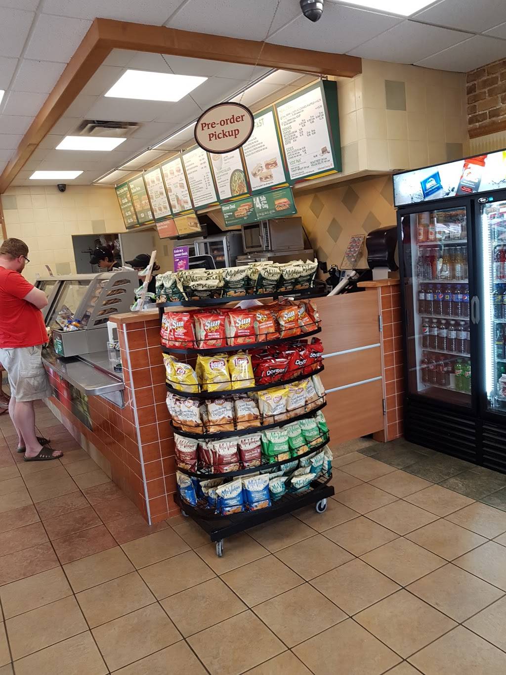 Subway | restaurant | 941 Hamilton Rd Hamilton-Highbury Plaza, Unit 3, London, ON N5Z 1W5, Canada | 5196596864 OR +1 519-659-6864