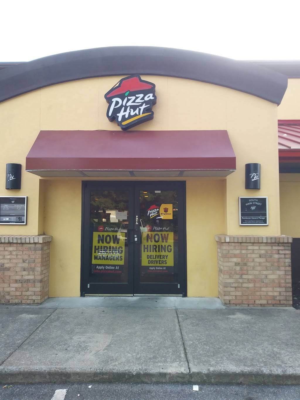 Pizza Hut | meal takeaway | 241 S Main St, Alpharetta, GA 30004, USA | 7707518585 OR +1 770-751-8585