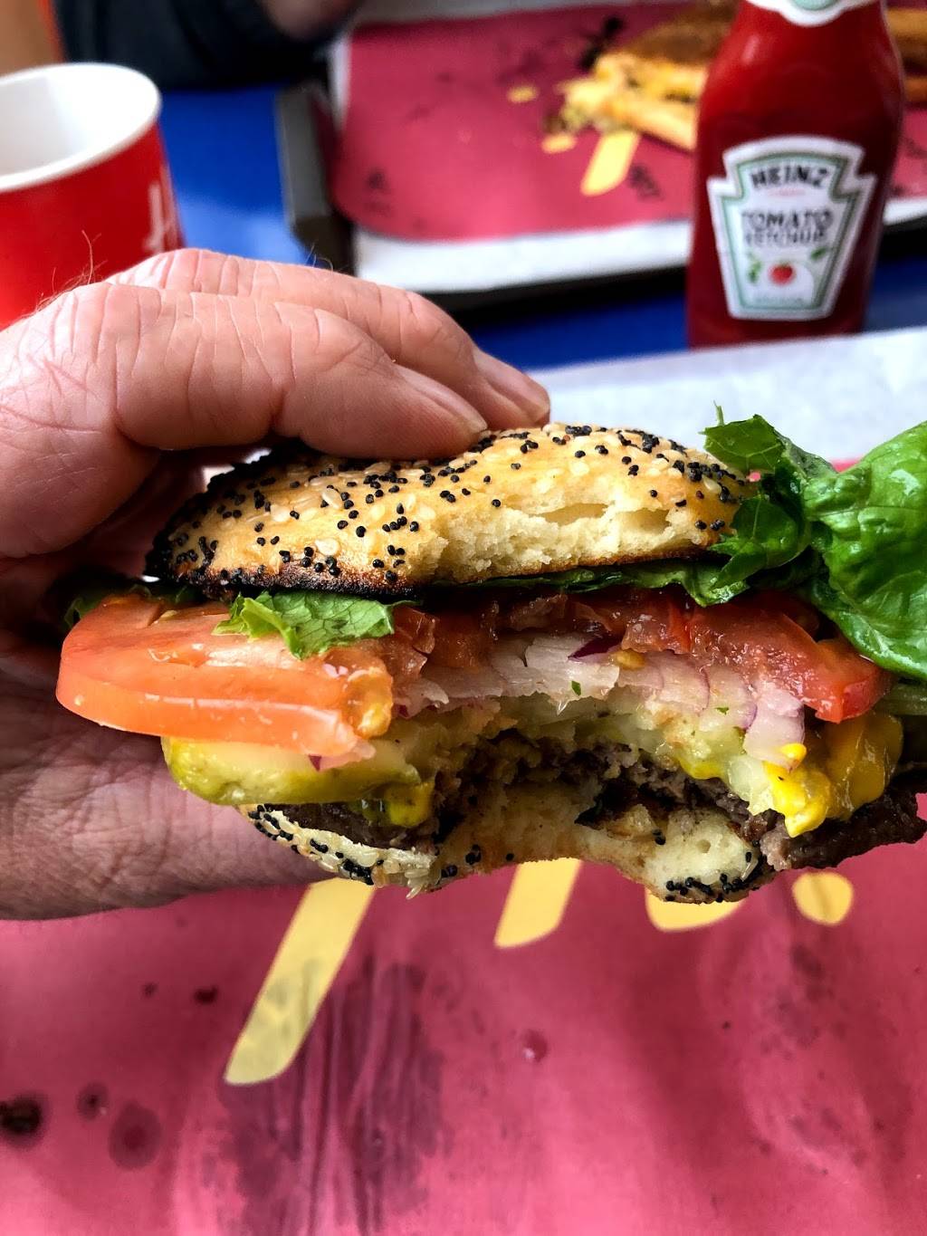 Hi-Pointe Drive-In | restaurant | 1033 McCausland Ave, St. Louis, MO 63117, USA | 3143492720 OR +1 314-349-2720