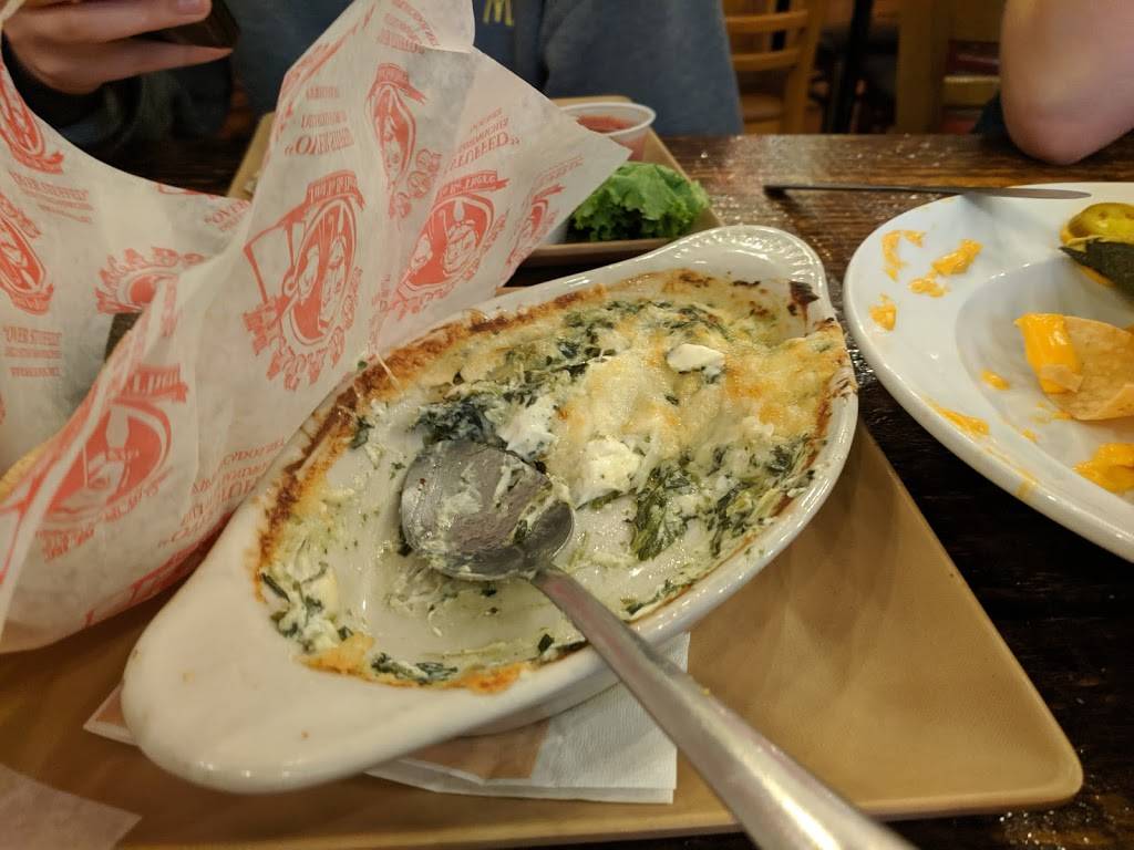 Macados | restaurant | 121 N Loudoun St, Winchester, VA 22601, USA | 5403237162 OR +1 540-323-7162