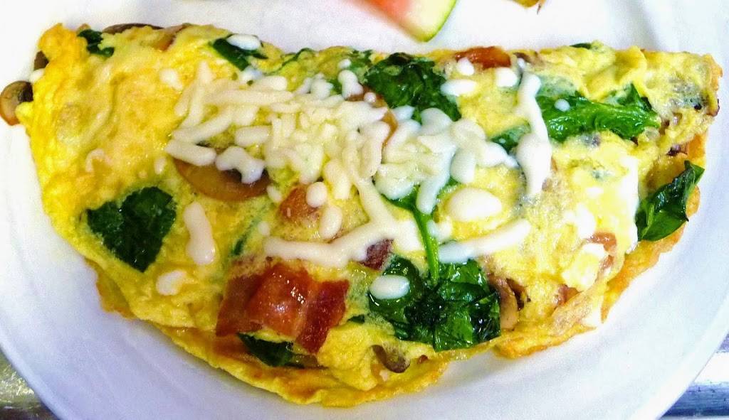 Joes Diner | restaurant | 9331 Tamiami Trail N #14, Naples, FL 34108, USA | 2392547929 OR +1 239-254-7929