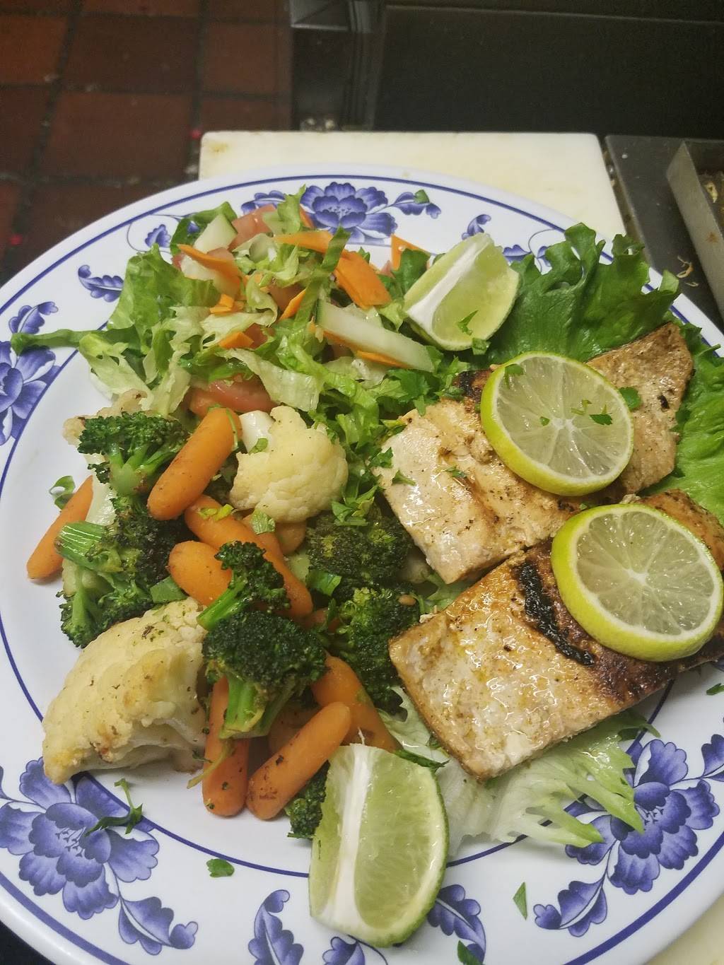 Sabores De Oaxaca | restaurant | 6136 Venice Blvd, Los Angeles, CA 90034, USA | 3105597003 OR +1 310-559-7003